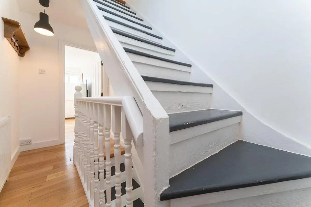 Host & Stay - Sunny Terrace On Robert Street Hove 0*,
